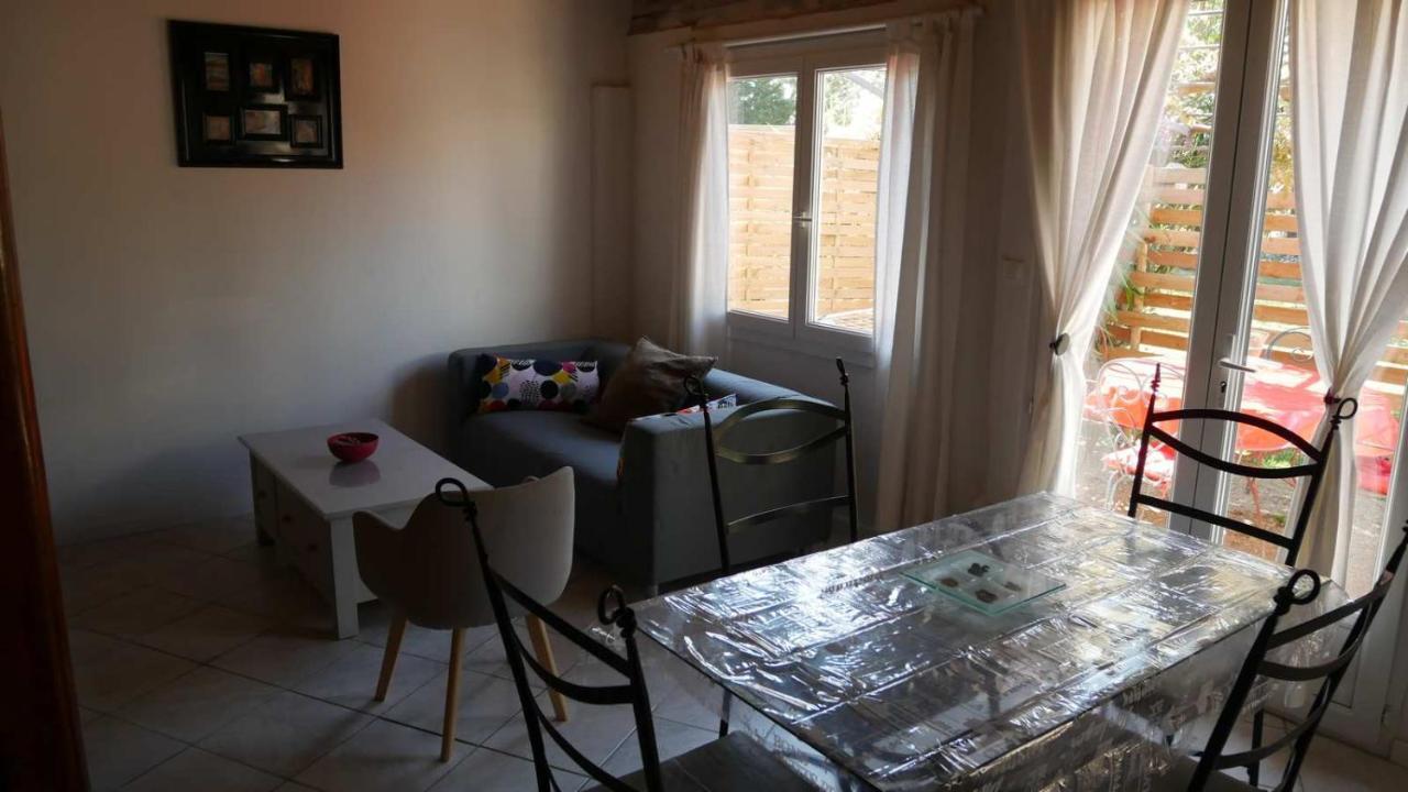 Mas Maurane - Les Lavandes Aux Portes D'Arles Apartment Тараскон Екстериор снимка