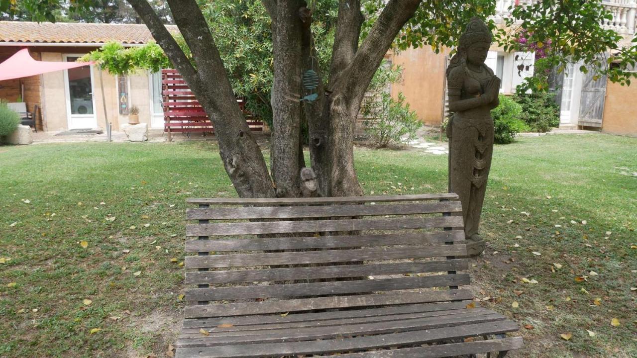 Mas Maurane - Les Lavandes Aux Portes D'Arles Apartment Тараскон Екстериор снимка