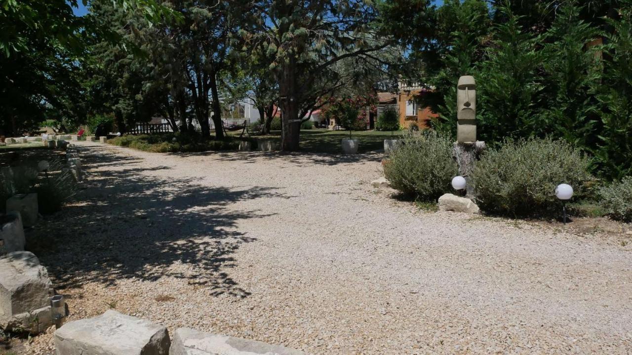 Mas Maurane - Les Lavandes Aux Portes D'Arles Apartment Тараскон Екстериор снимка